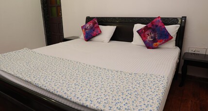 YASHVEER RESORT Room Type - Deluxe Ac Cottage