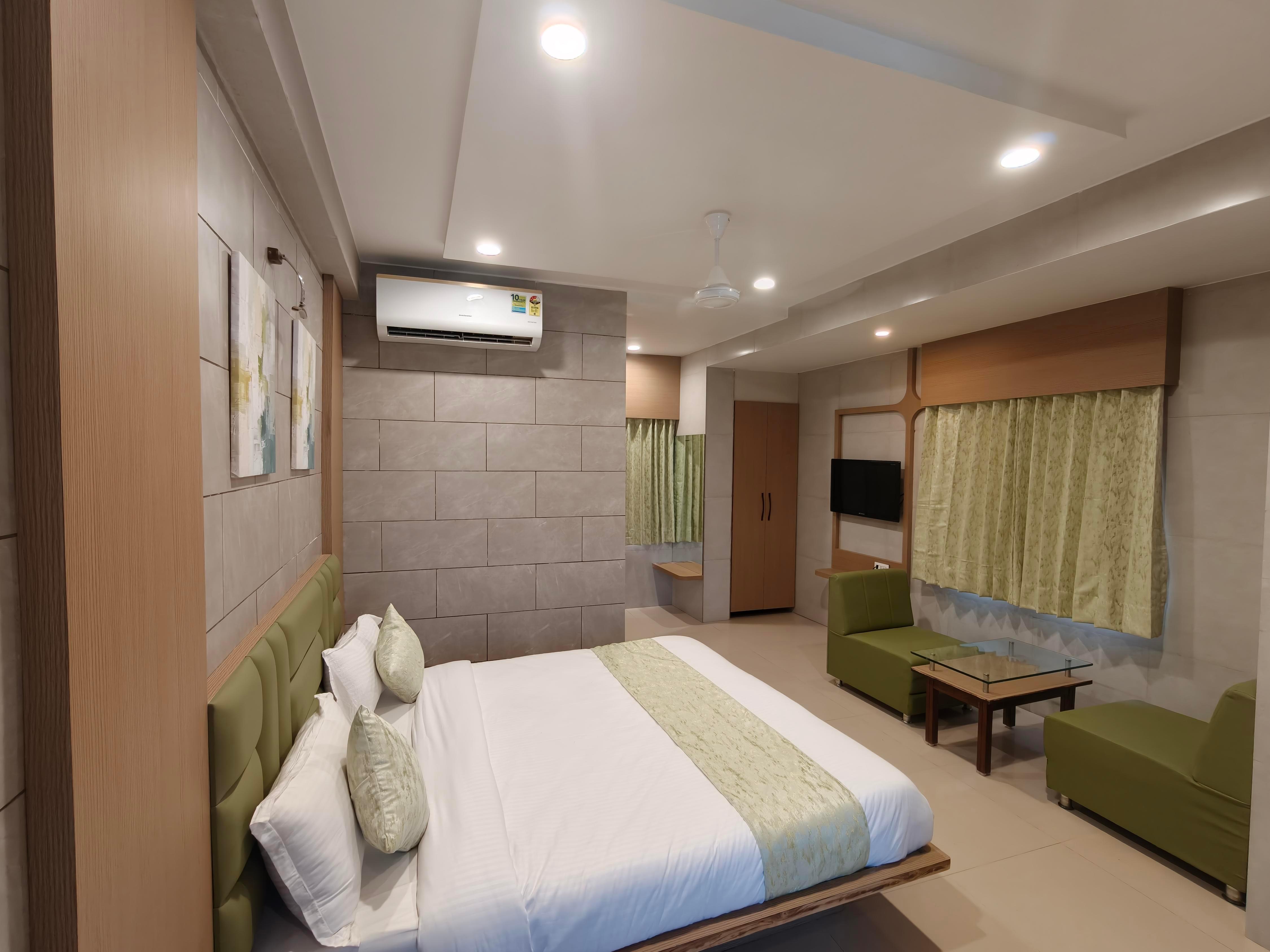 Hotel Saffron Room Type - Super Deluxe Room