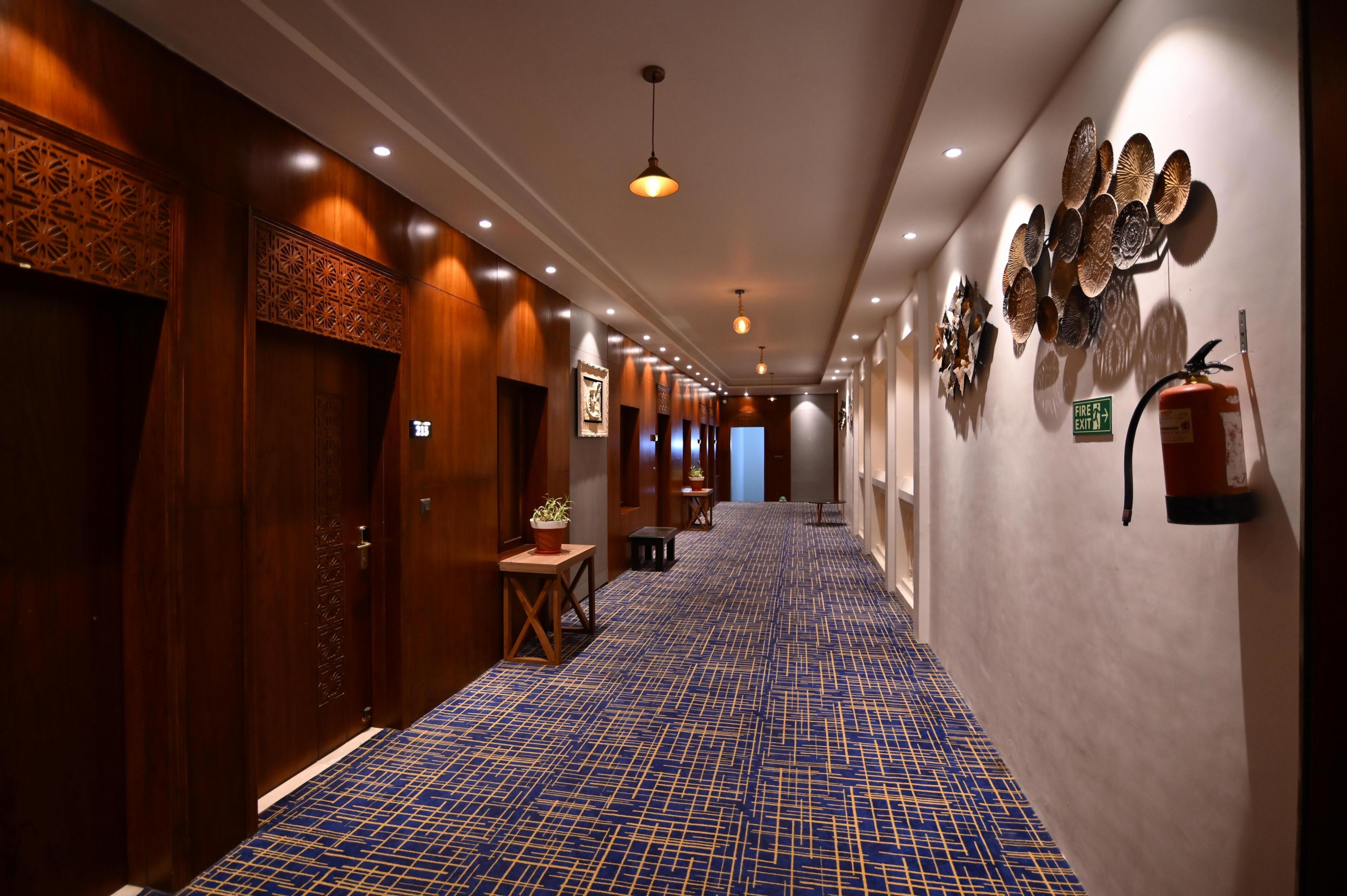 KOHINOOR PALACE - A HERITAGE HOTEL - Tap to explore photos