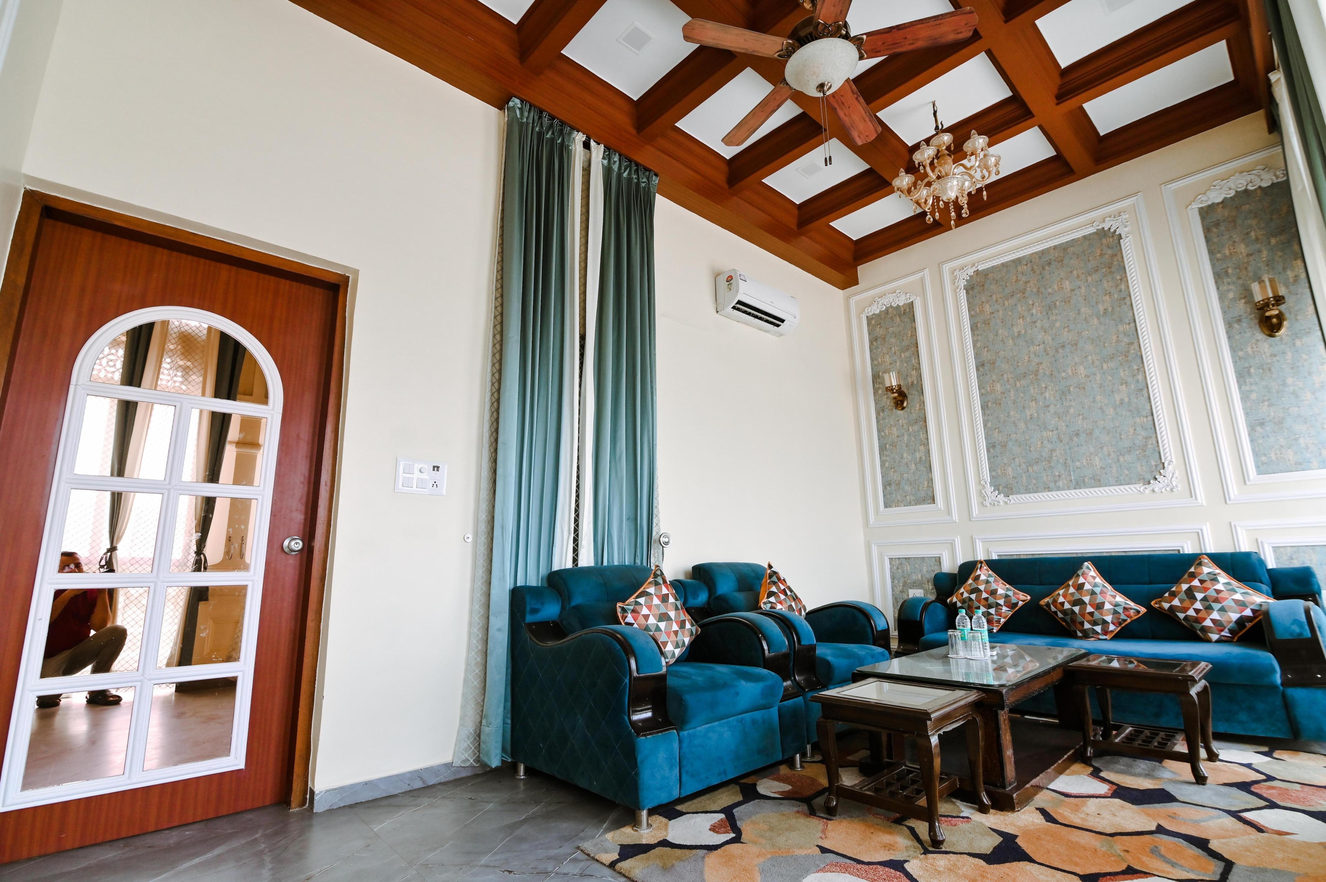 KOHINOOR PALACE - A HERITAGE HOTEL - Tap to explore photos