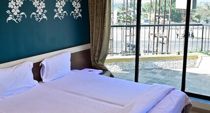Hotel Vegas Room Type - Executive Room with Balcony Hotel Vegas Room Type - Executive Room with Balcony