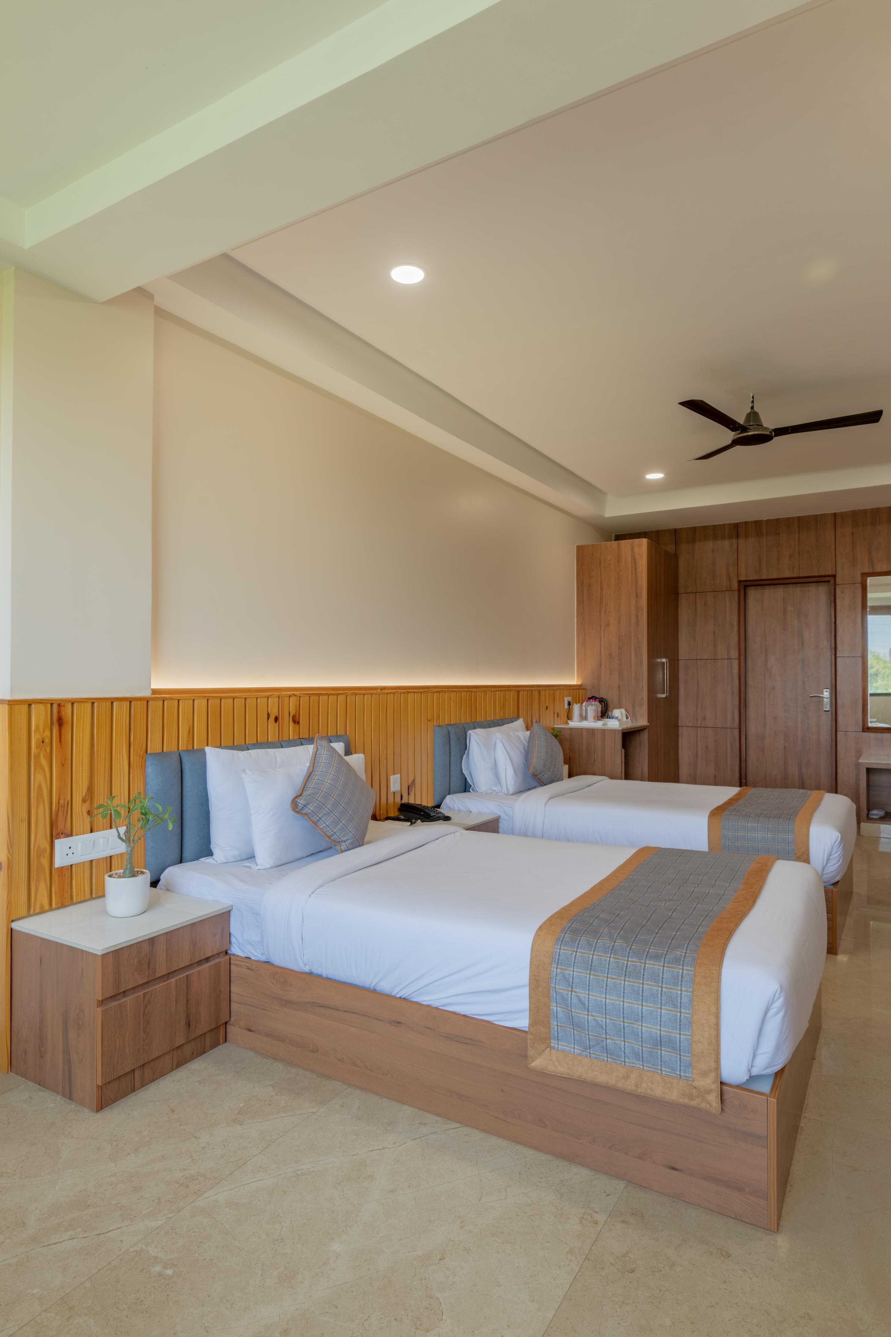 Hotel Highway King,Bagru - Tap to explore photos