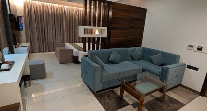 Love Kush Hotel Room Type - Executive Suite