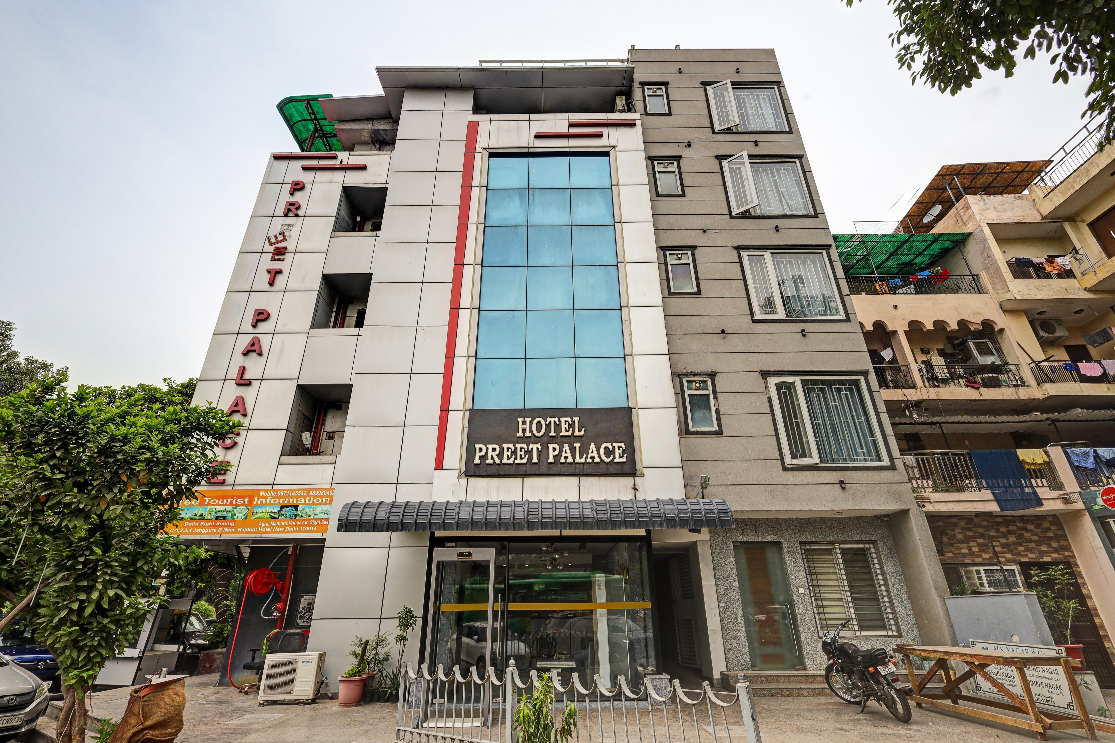 Hotel Preet Palace Nizamuddin By TRIINDIA Hospitality - Tap to explore photos