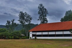 CotsVilla Resort Topslip