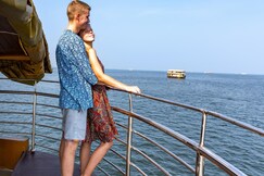 Kera Houseboats
