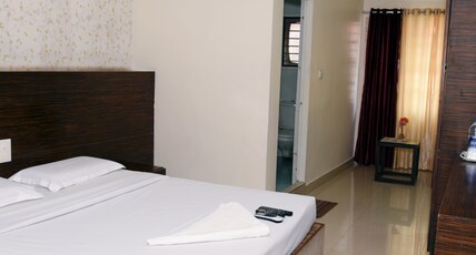 Hotel Gazala Room Type - Deluxe Room AC