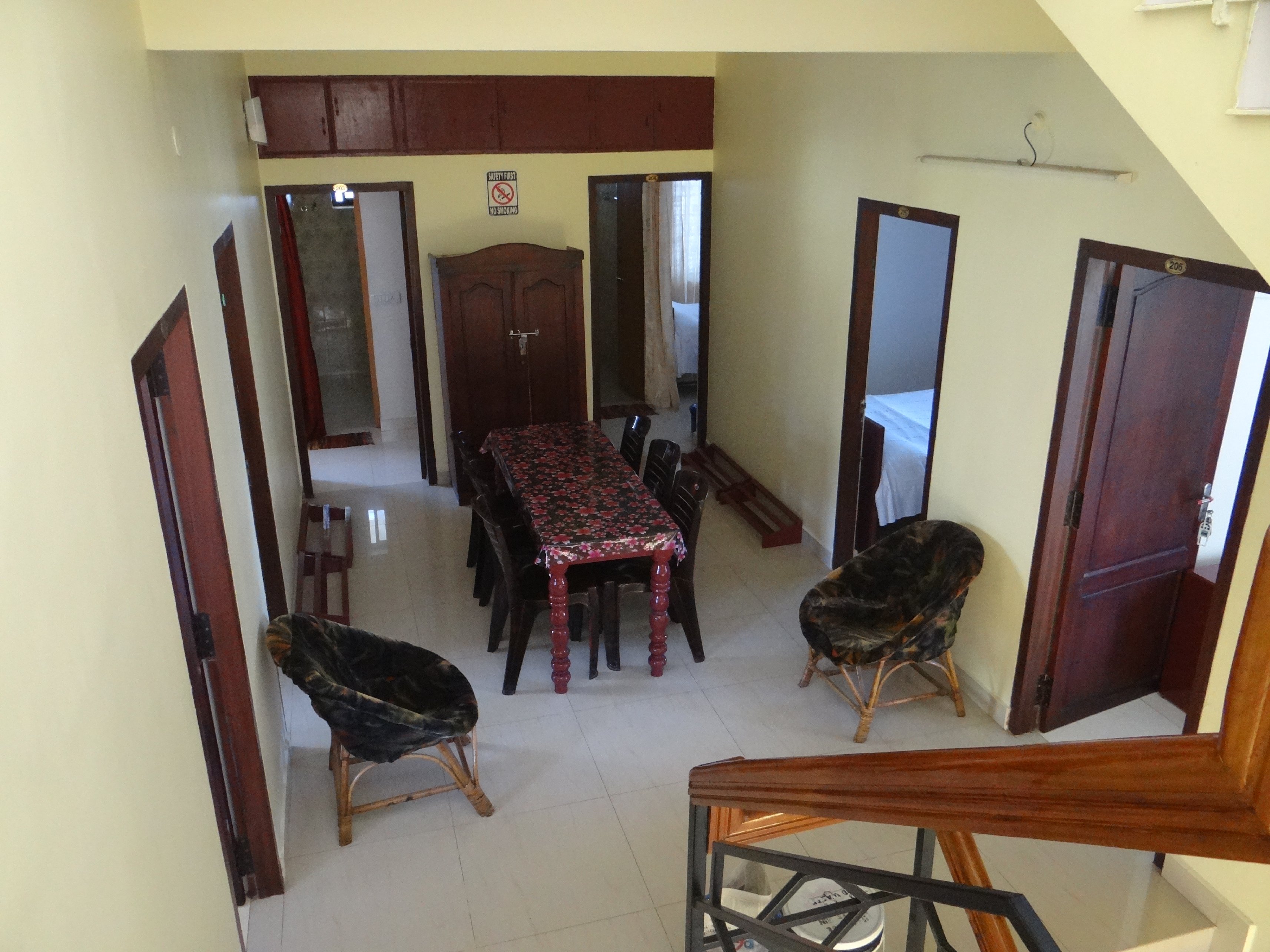 Sea Grace Cottage | Rooms & Wi-Fi - Tap to explore photos