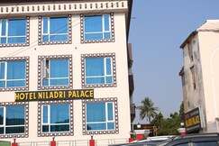 HOTEL NILADRI PALACE