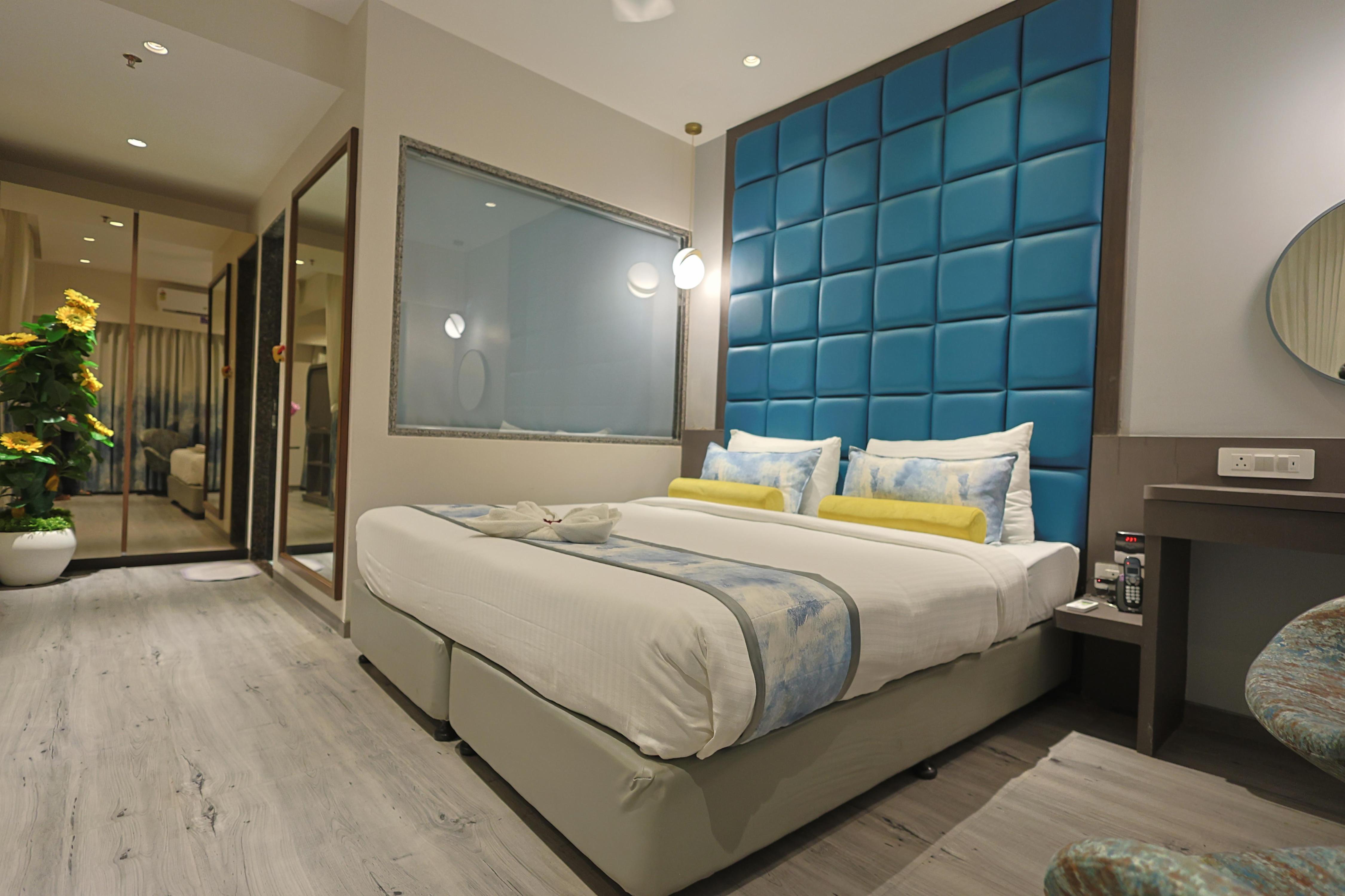Hotel The Excellency Room Type - Super Suite(New Wing)