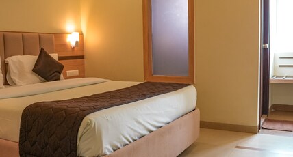 Hotel Vasanth Maarg By Livewell Room Type - Superior Room Hotel Vasanth Maarg By Livewell Room Type - Superior Room