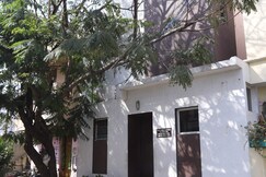 NESTLAY ROOMS AMBATTUR.