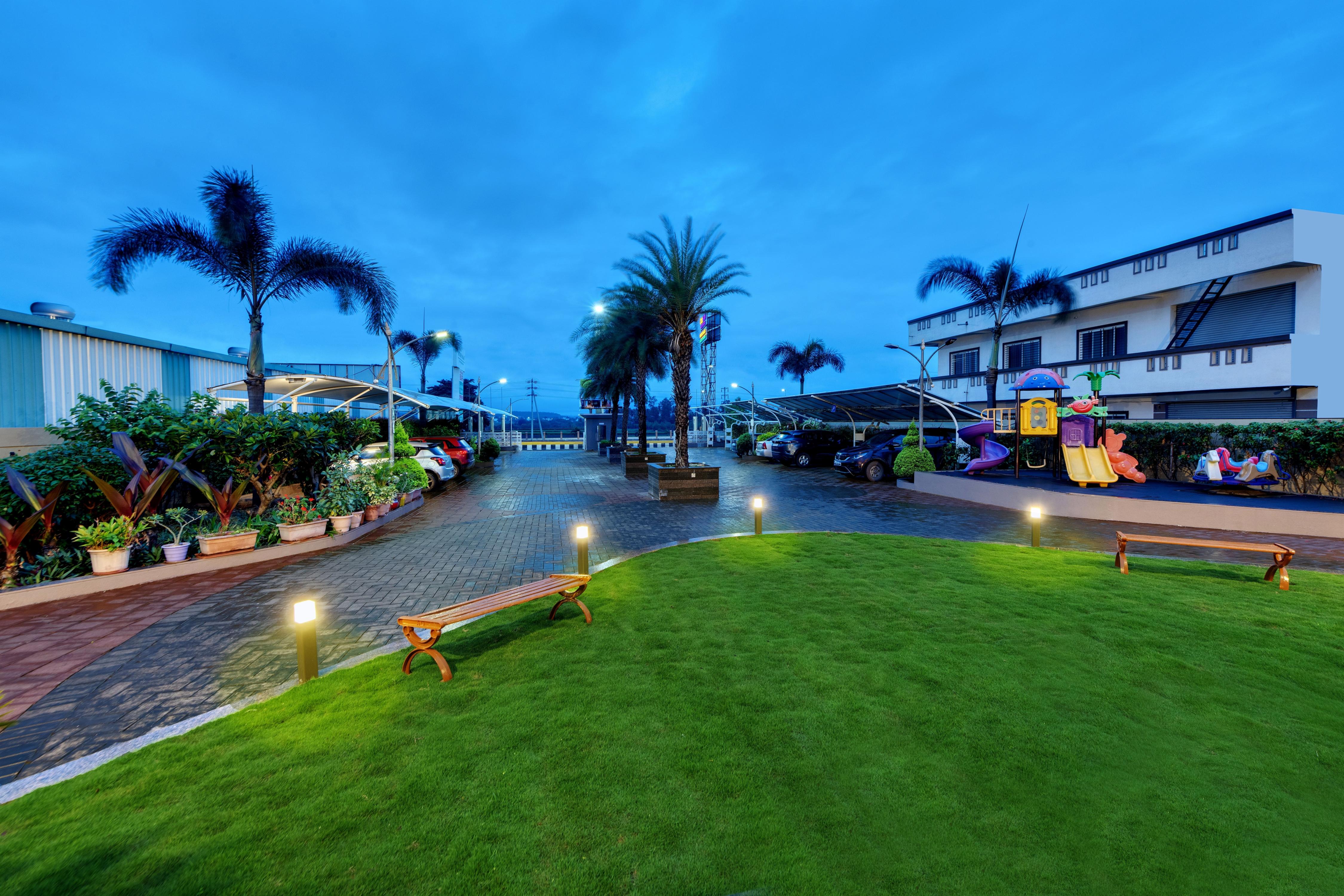 Click Hotel Sagar Plaza, Pune, Chakan - Tap to explore photos