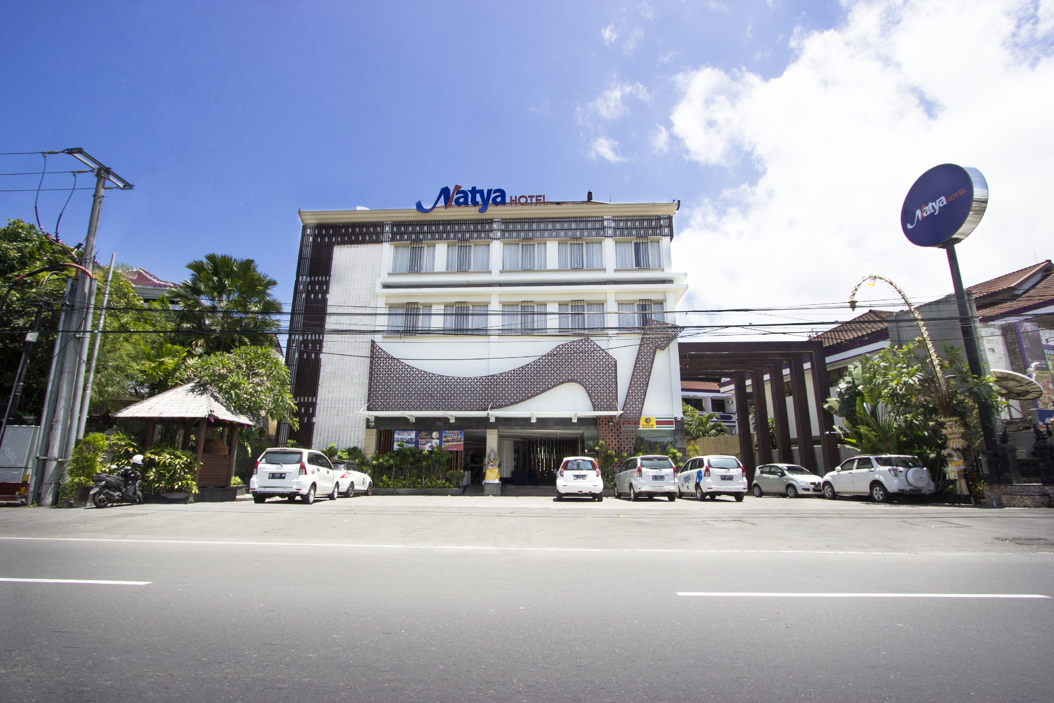 Natya Hotel Kuta - Tap to explore photos
