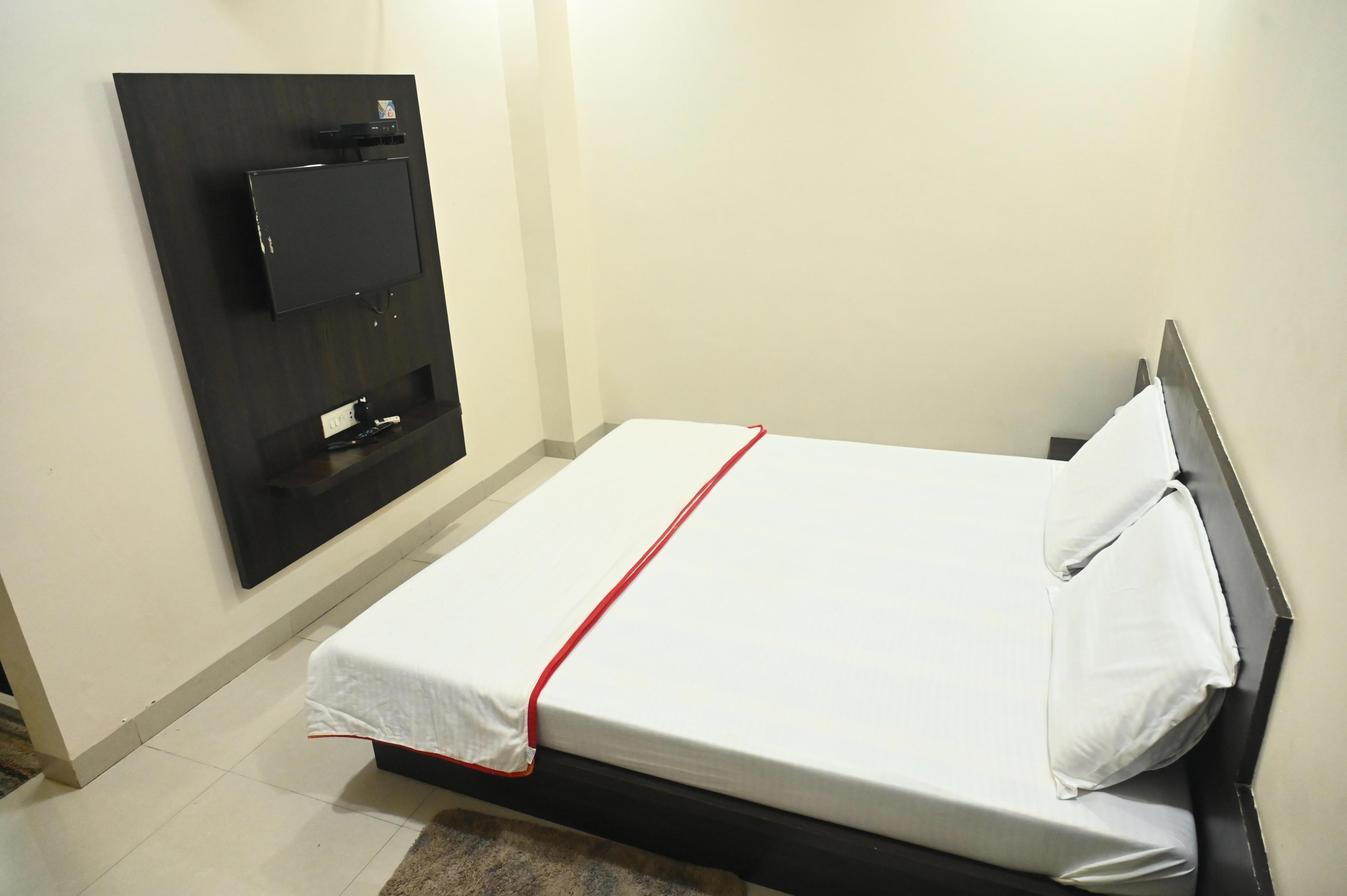 Hotel Royal Residency Room Type - Deluxe Ac Room