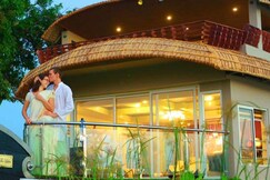 India Vacationz Houseboat