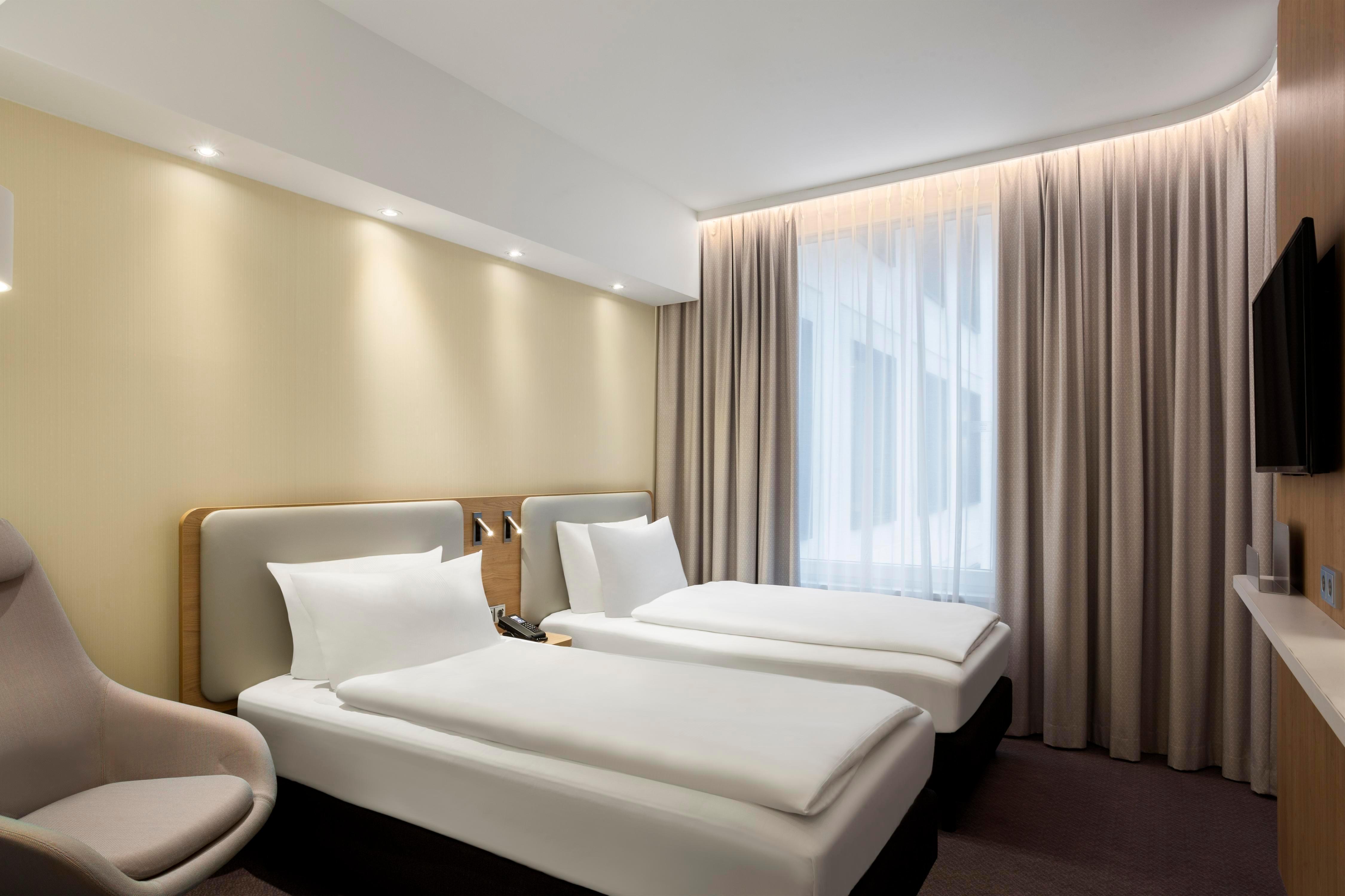 Holiday Inn Express Munich City West - Tap to explore photos