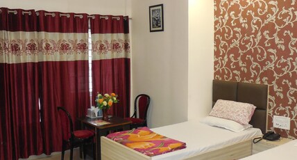Hotel Shankar Palace Room Type - Super Deluxe Non AC Room