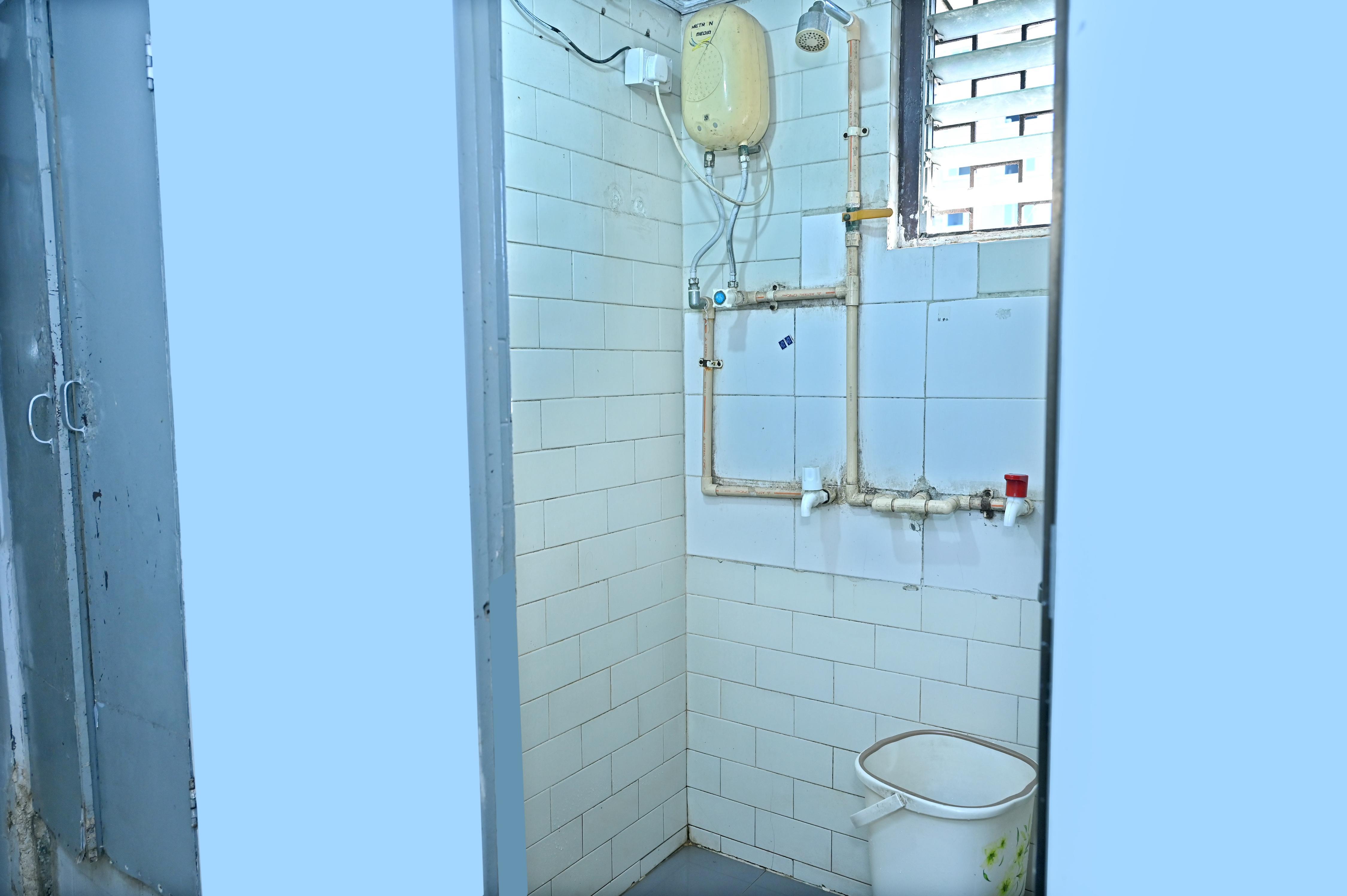 Garib Nawaz Guest House - Tap to explore photos