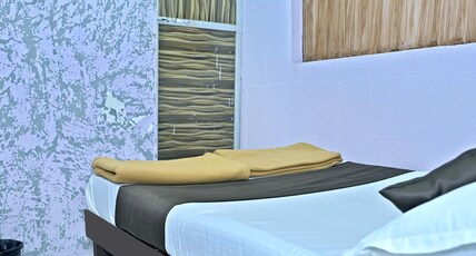 Garib Nawaz Guest House Room Type - Double Bed - AC Room