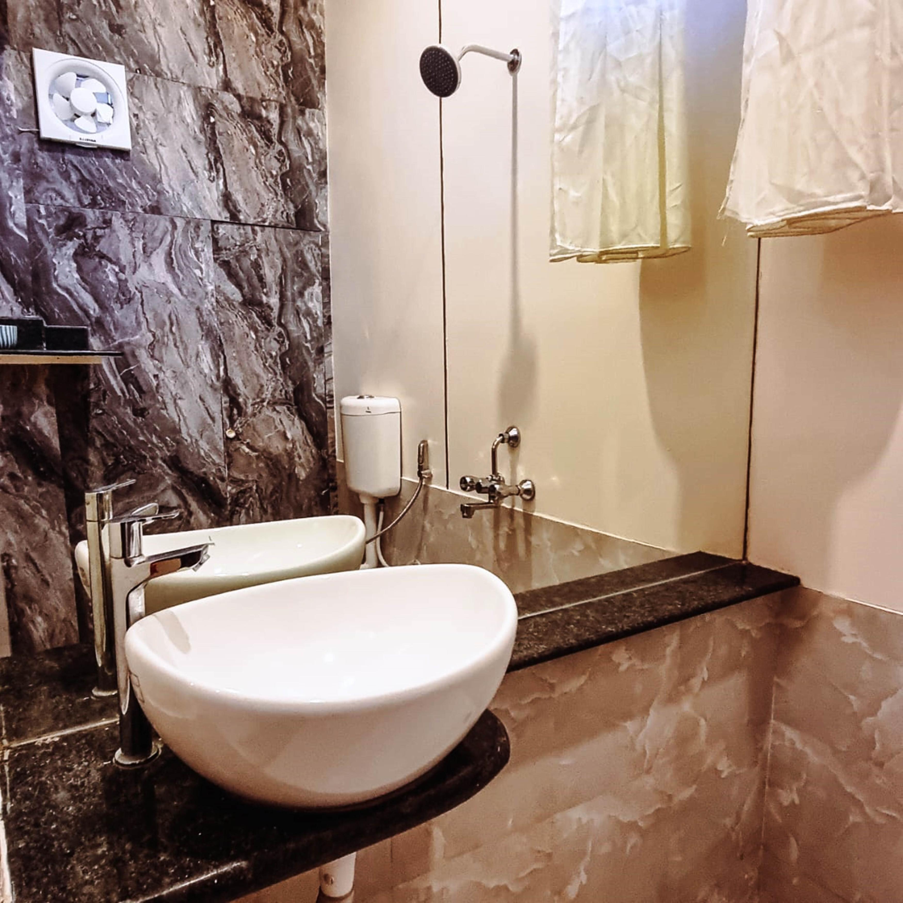 STAY10 Luxury Service Apartment Hotel - Tap to explore photos