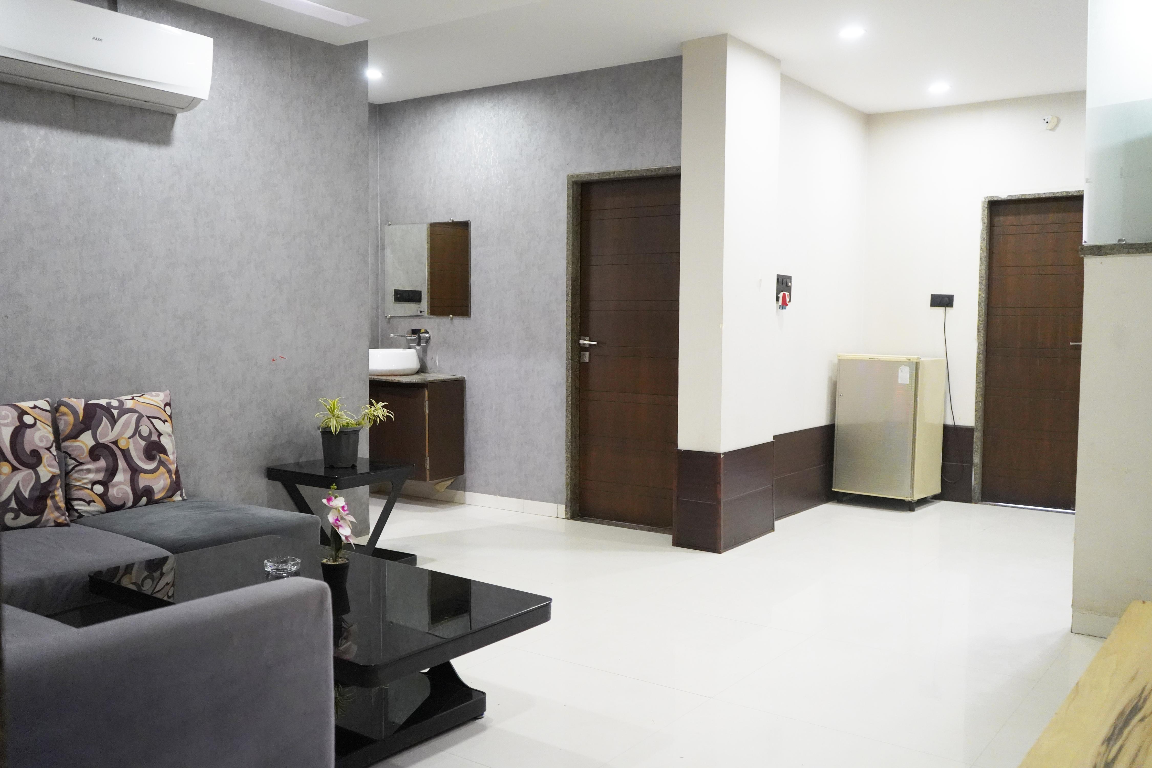 STAY10 Luxury Service Apartment Hotel Room Type - 2 BHK Service Apartment Premium