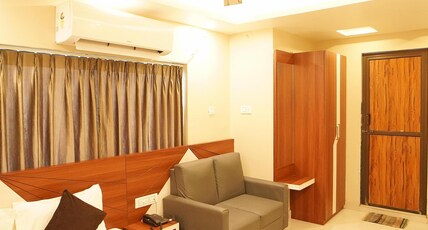 HOTEL MARINE BLUE Room Type - DELUX DOUBLE BED ROOM