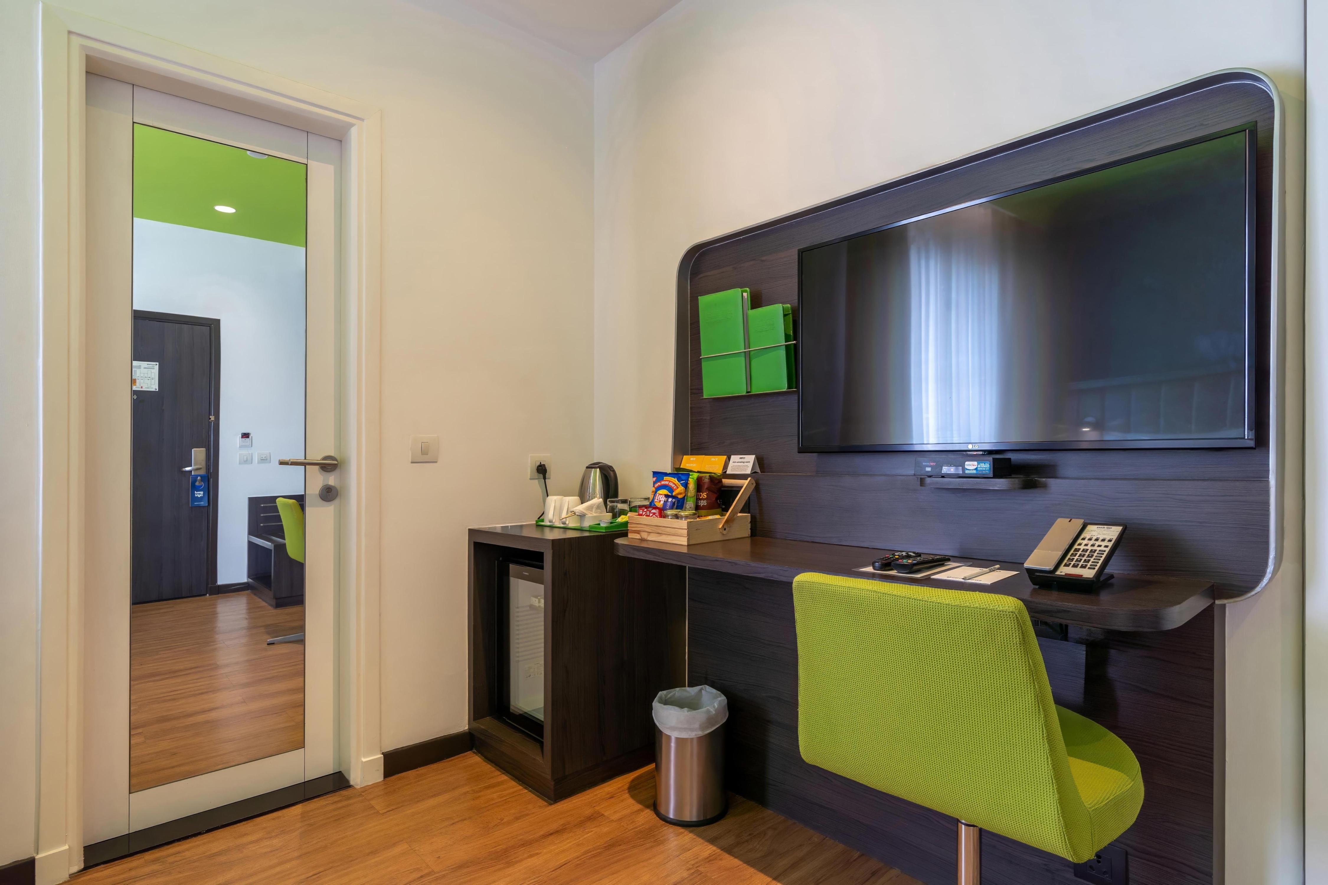 Park Inn by Radisson New Delhi Lajpat Nagar - Tap to explore photos