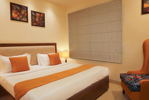 Hotel RK Grande @ 2 min walk from Ludhiana Railway Station