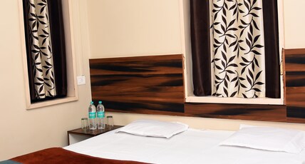Hotel Kashiba's Room Type - AC Deluxe (King Bed)