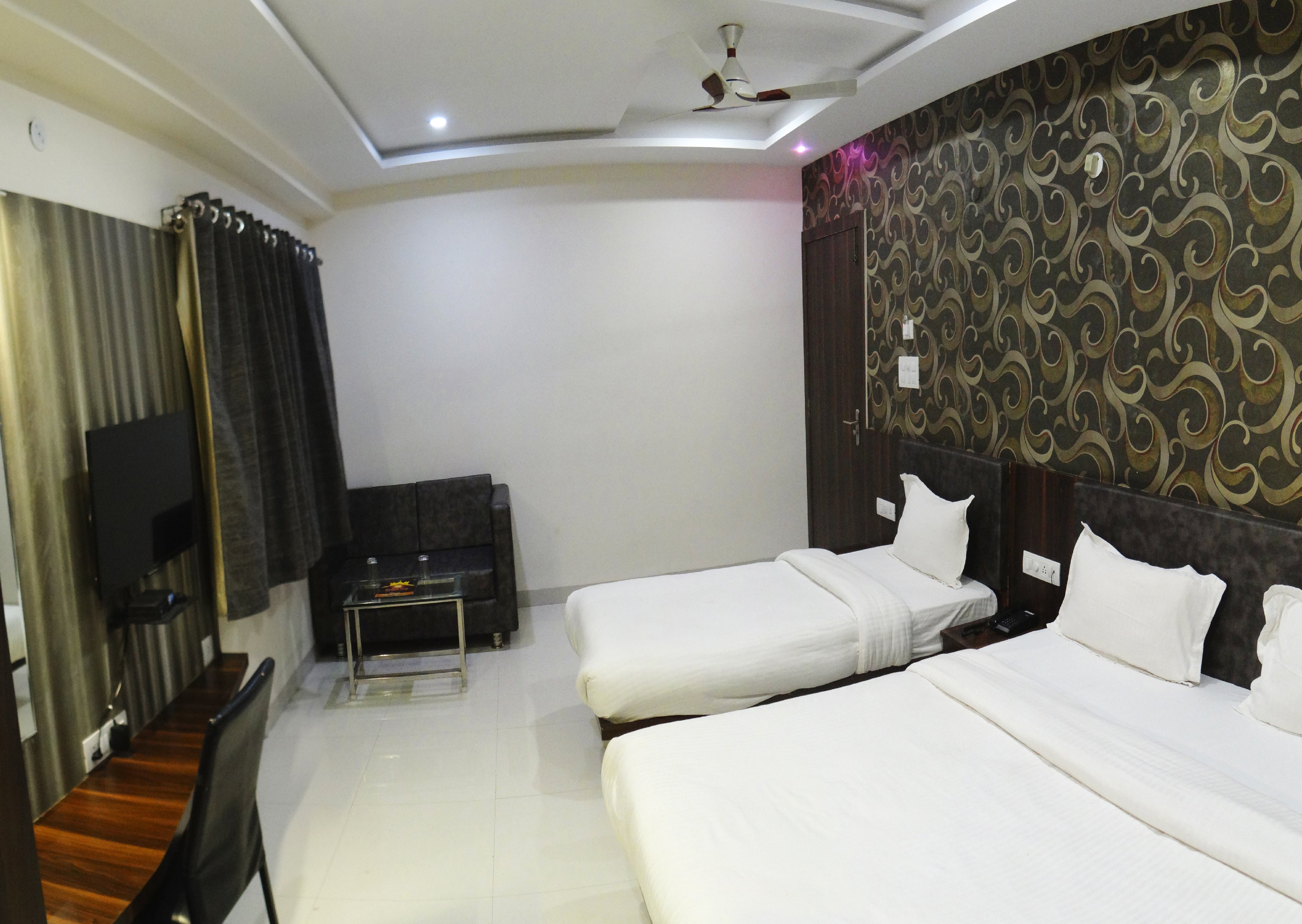 Hotel Kamad Giri - Tap to explore photos