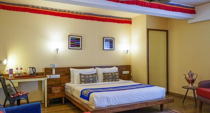 Open Hotel by Olive  Utse Suites Room Type - Studio King