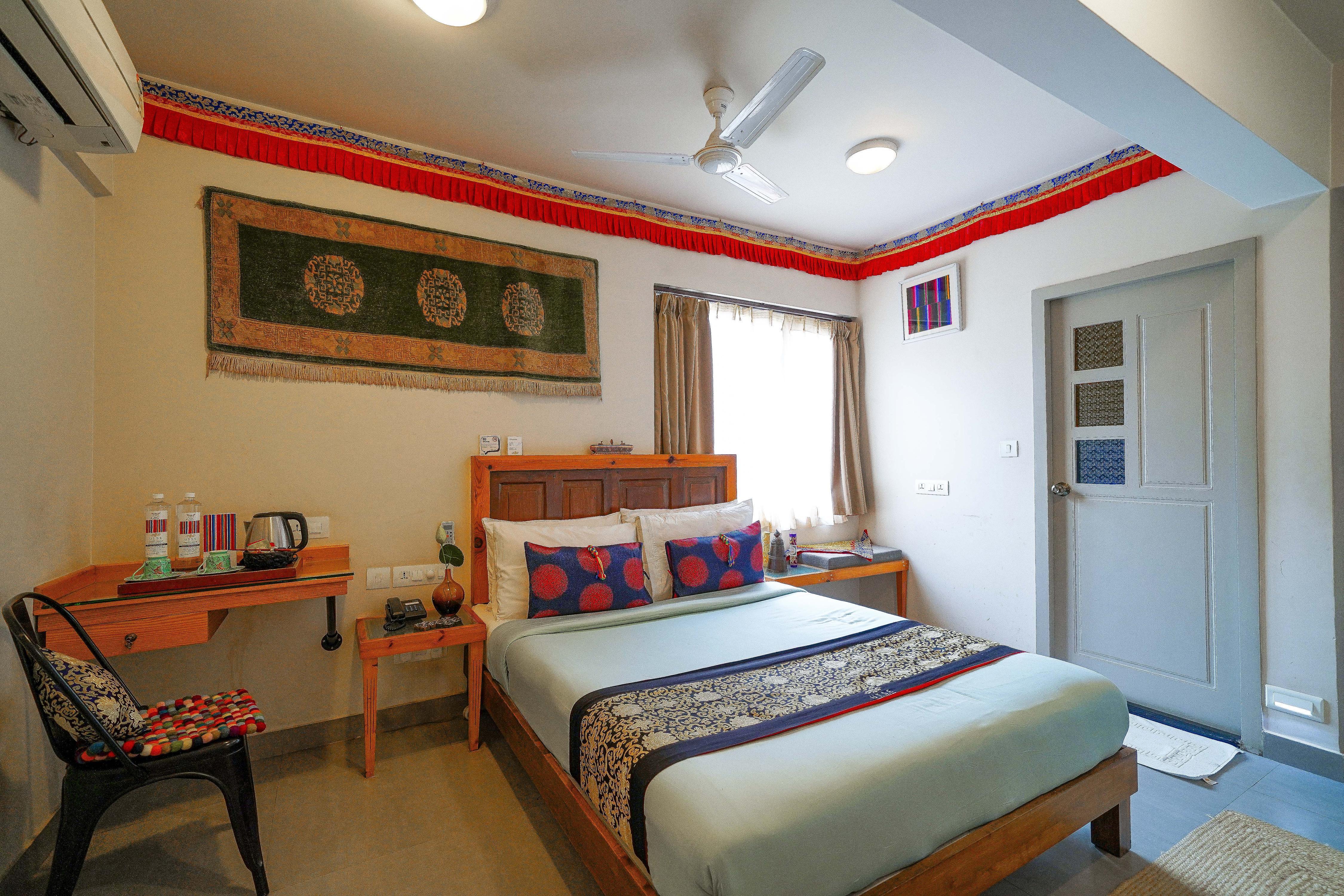 Open Hotel by Olive  Utse Suites Room Type - Deluxe Room