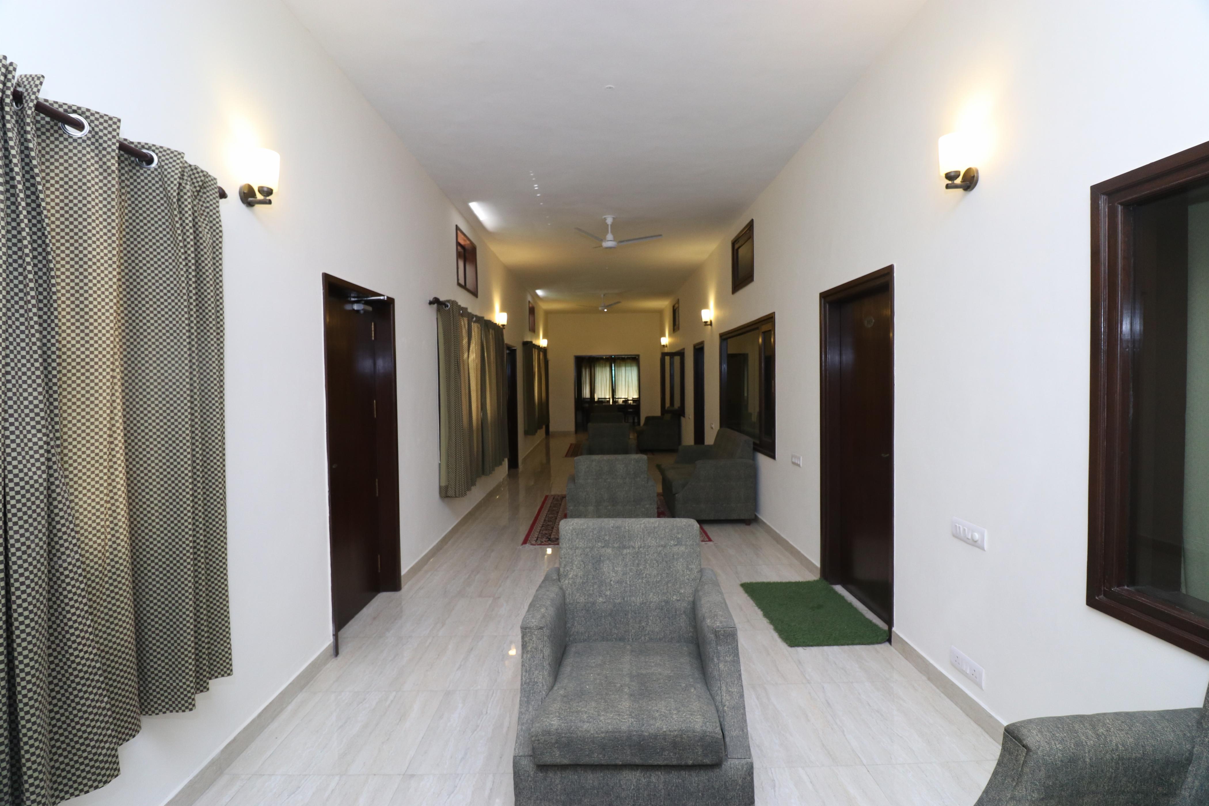 Corbett Comfort Lodge