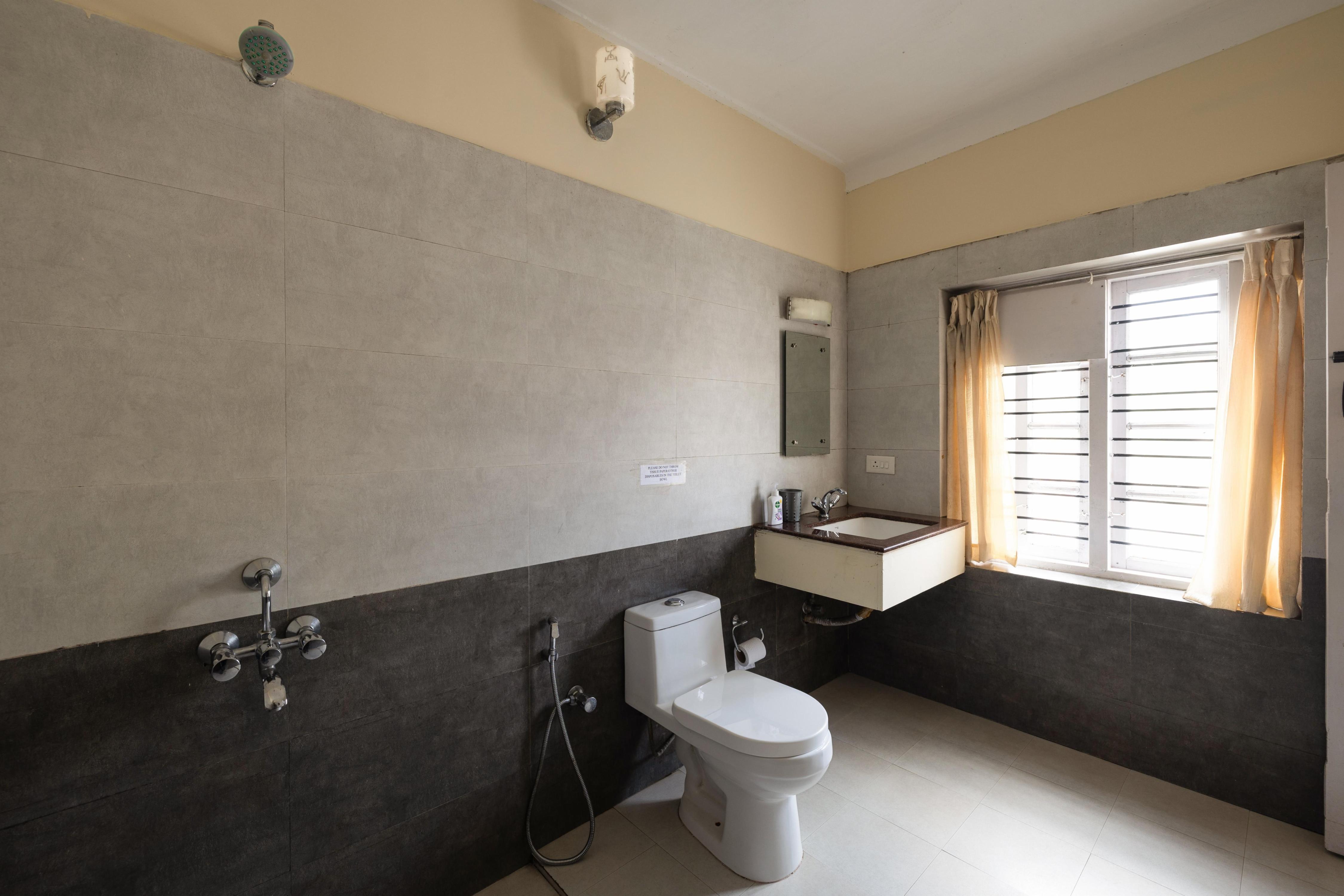 Colonels Inn Villa | Rooms & Caretaker Room Type - Deluxe Room