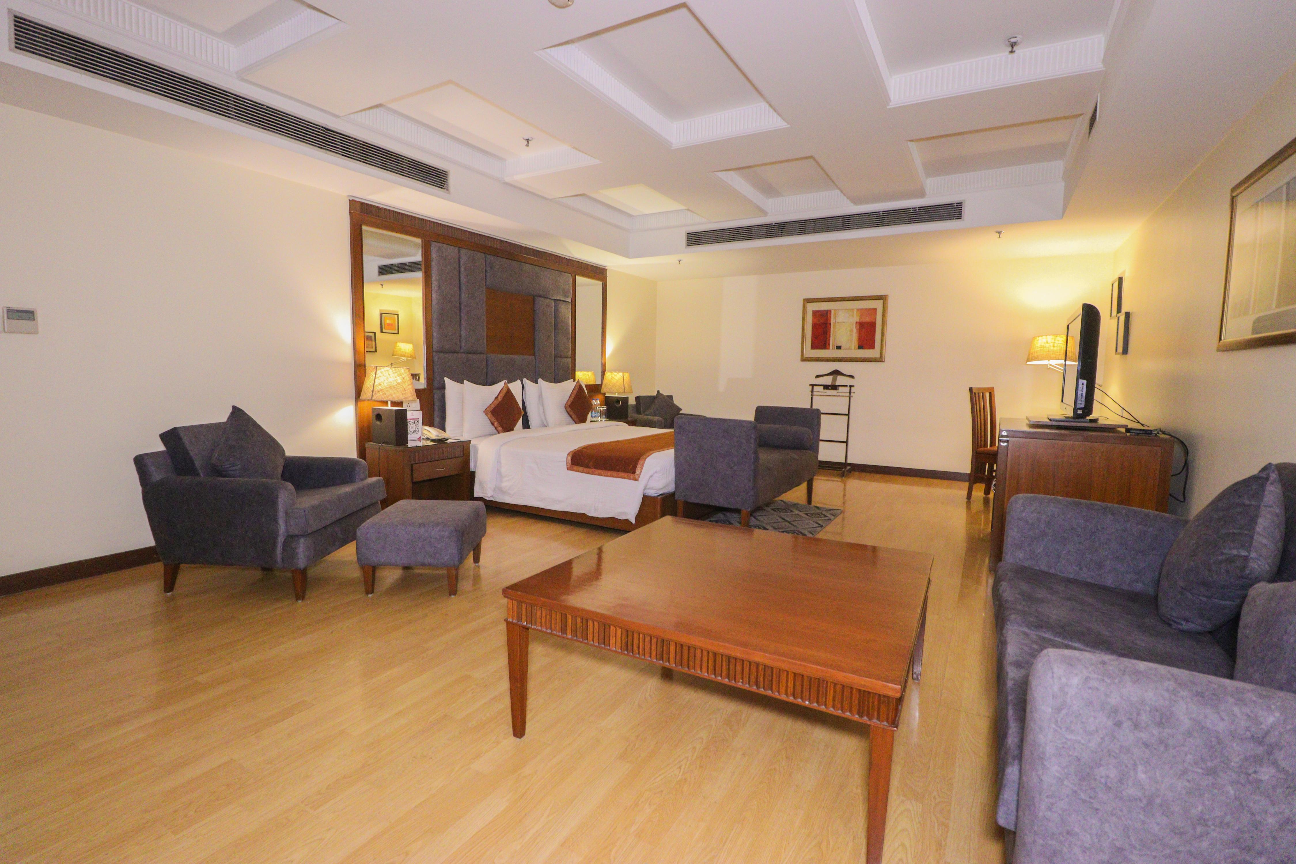 Regenta Central Klassik Room Type - Executive Suite