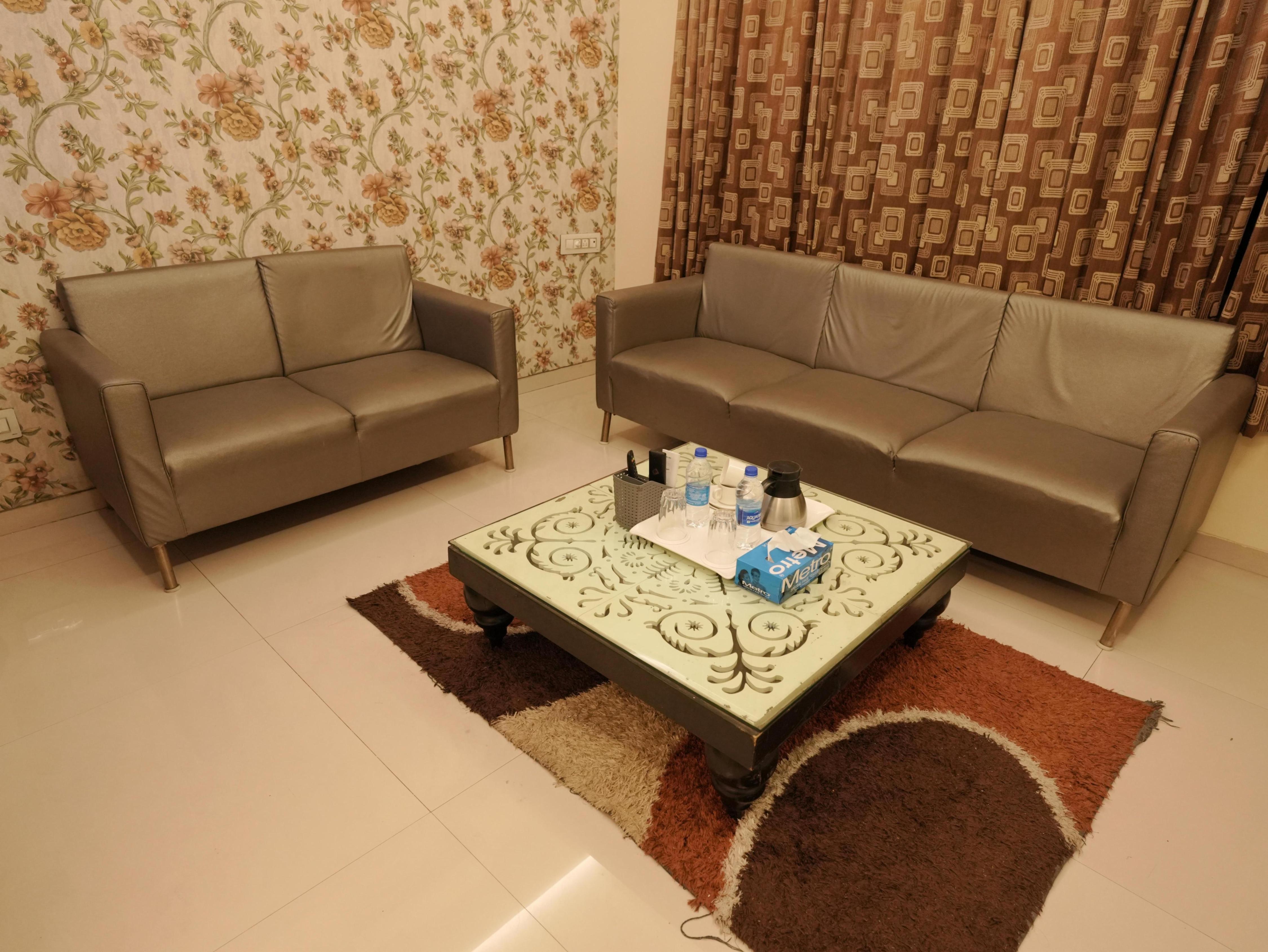 Kushala Executive Inn Room Type - Presidential Suite with Bath Tub