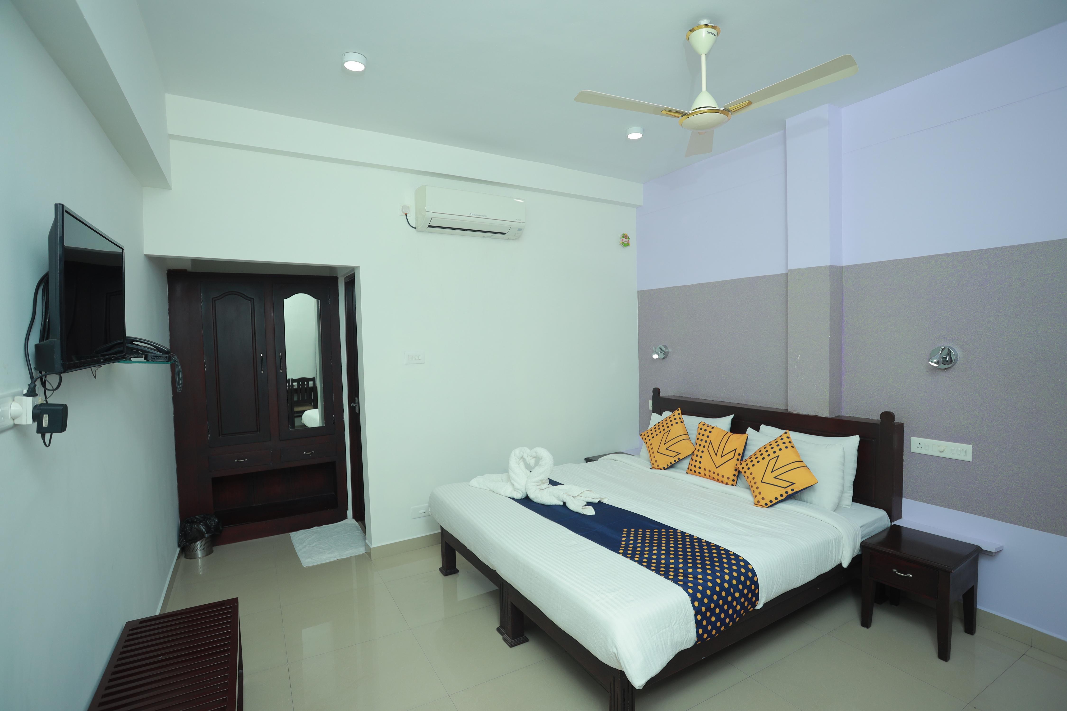 Shanthi Residency Room Type - DOUBLE  DELUXE NON AC