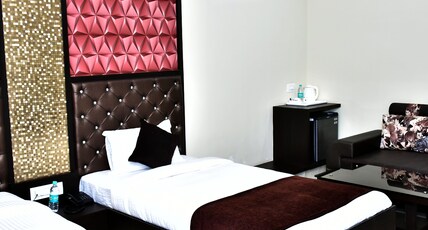 Hotel Daftari Palace Room Type - Super Deluxe Hotel Daftari Palace Room Type - Super Deluxe