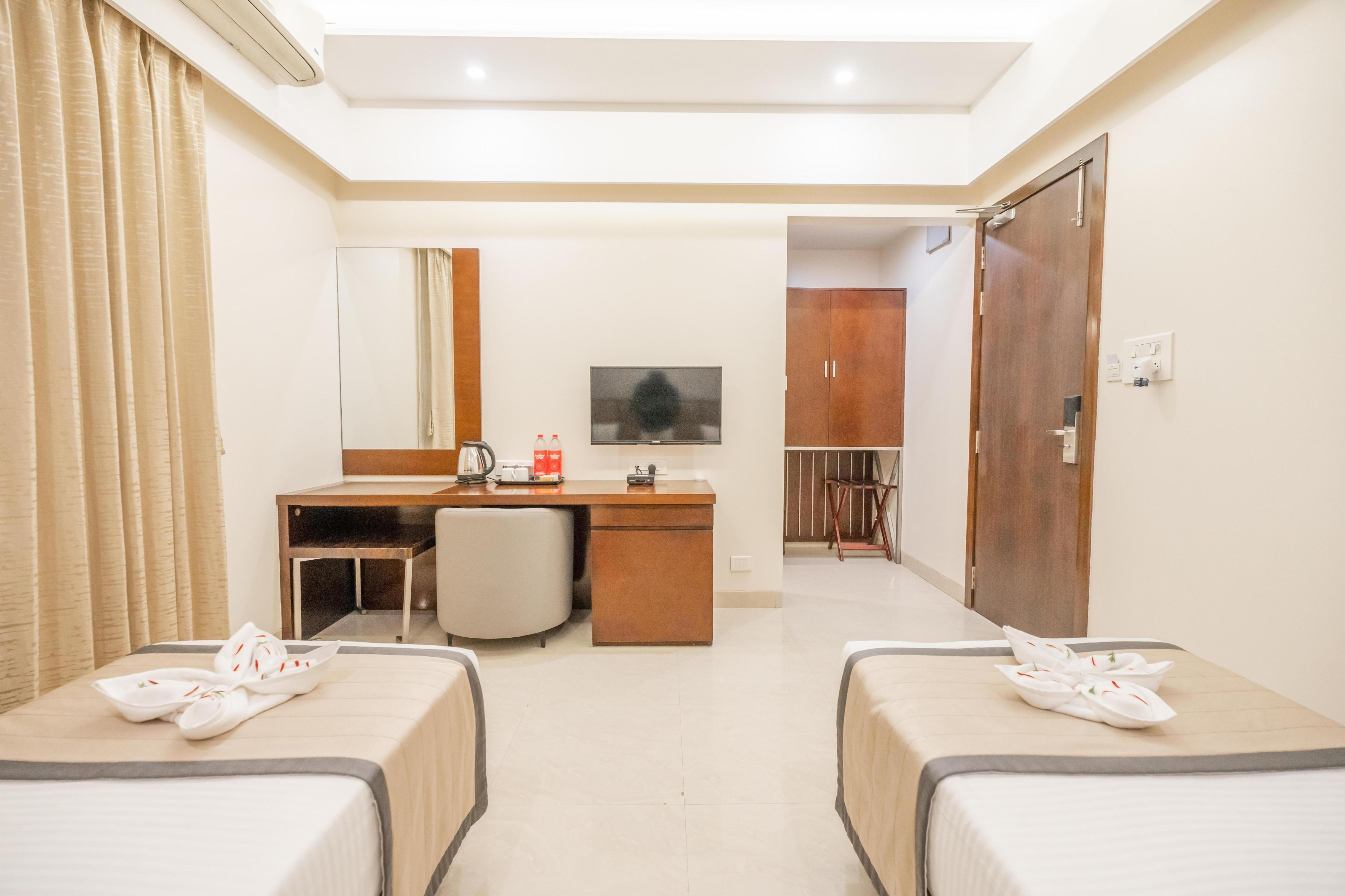 EVOLVE PREMIERE Room Type - Executive A.C Room