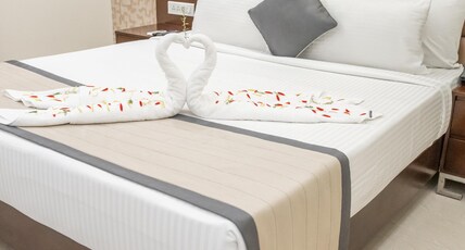 EVOLVE PREMIERE Room Type - Executive AC King Bed Room EVOLVE PREMIERE Room Type - Executive AC King Bed Room