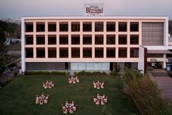 Pride Biznotel Manjusar