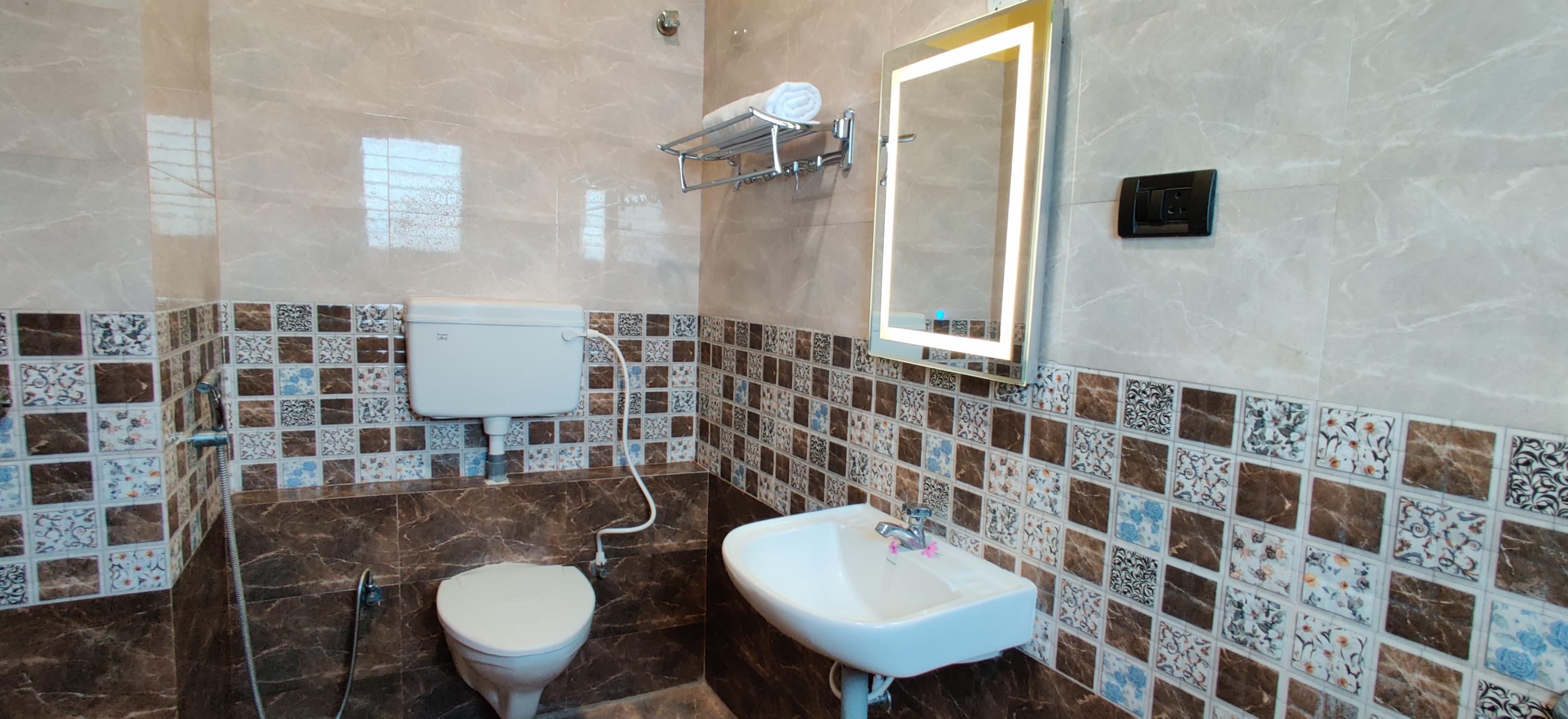 Coral Shelters Service Apartments Mattuthavani Madurai - Tap to explore photos