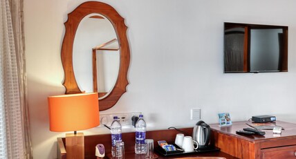 Paloma Backwater Resort Room Type - Premium Lake View