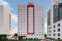 Lemon Tree Hotel Sec-60 Gurugram