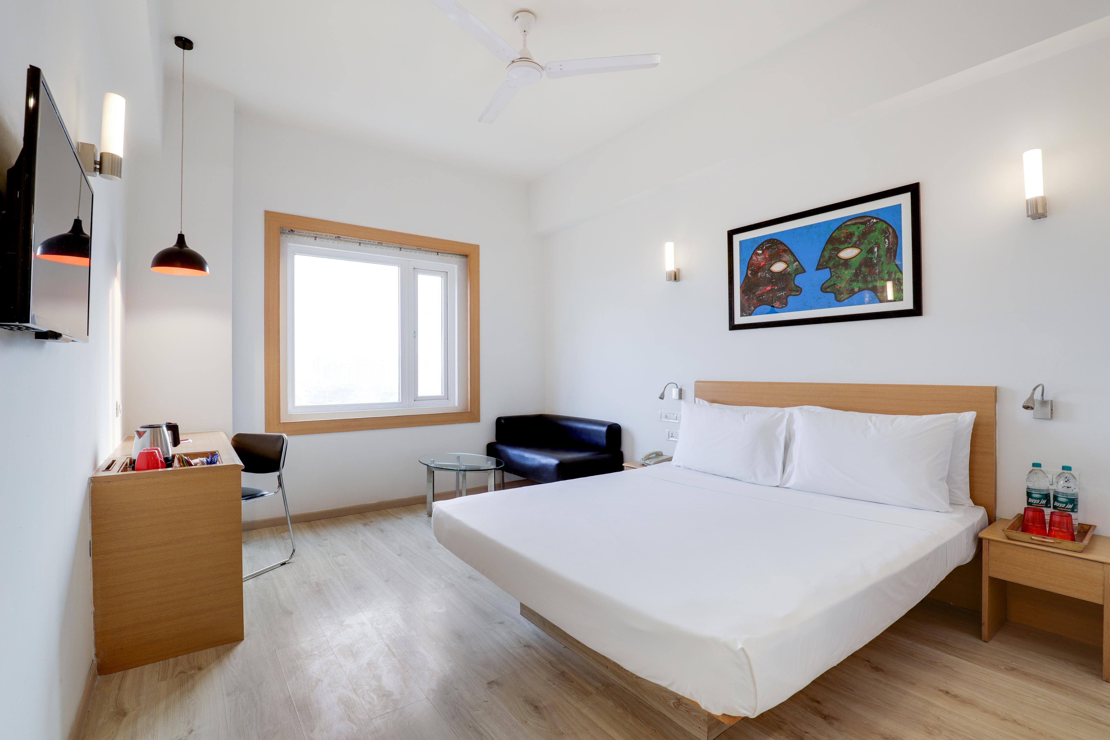 Red Fox by Lemon Tree Hotels, Sector 60, Gurugram - Tap to explore photos