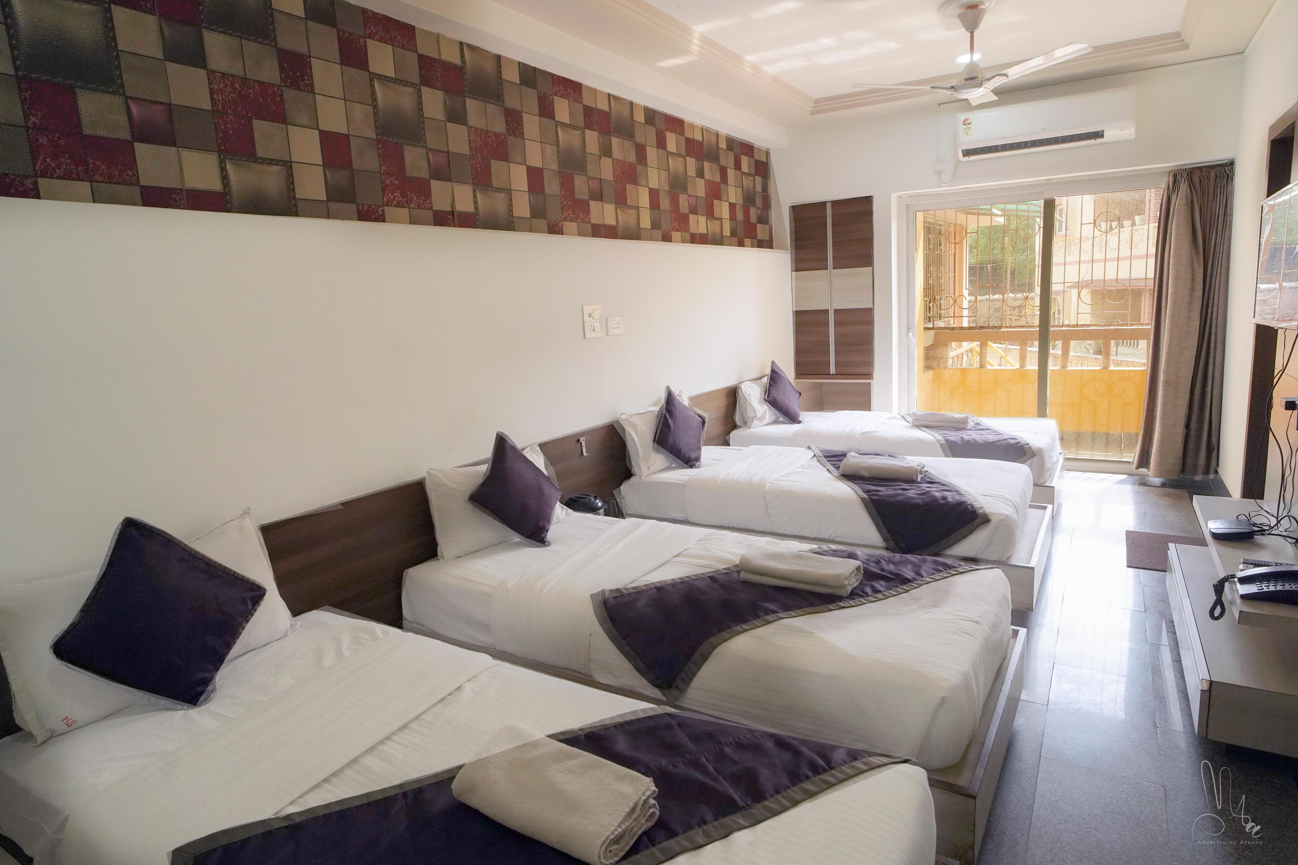 Hotel Samrat - Tap to explore photos