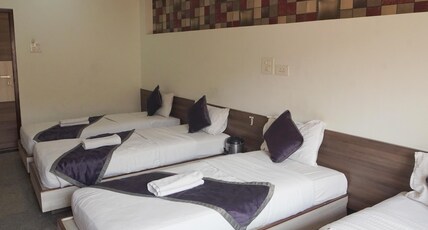 Hotel Samrat Room Type - Family Room 4 Bedded