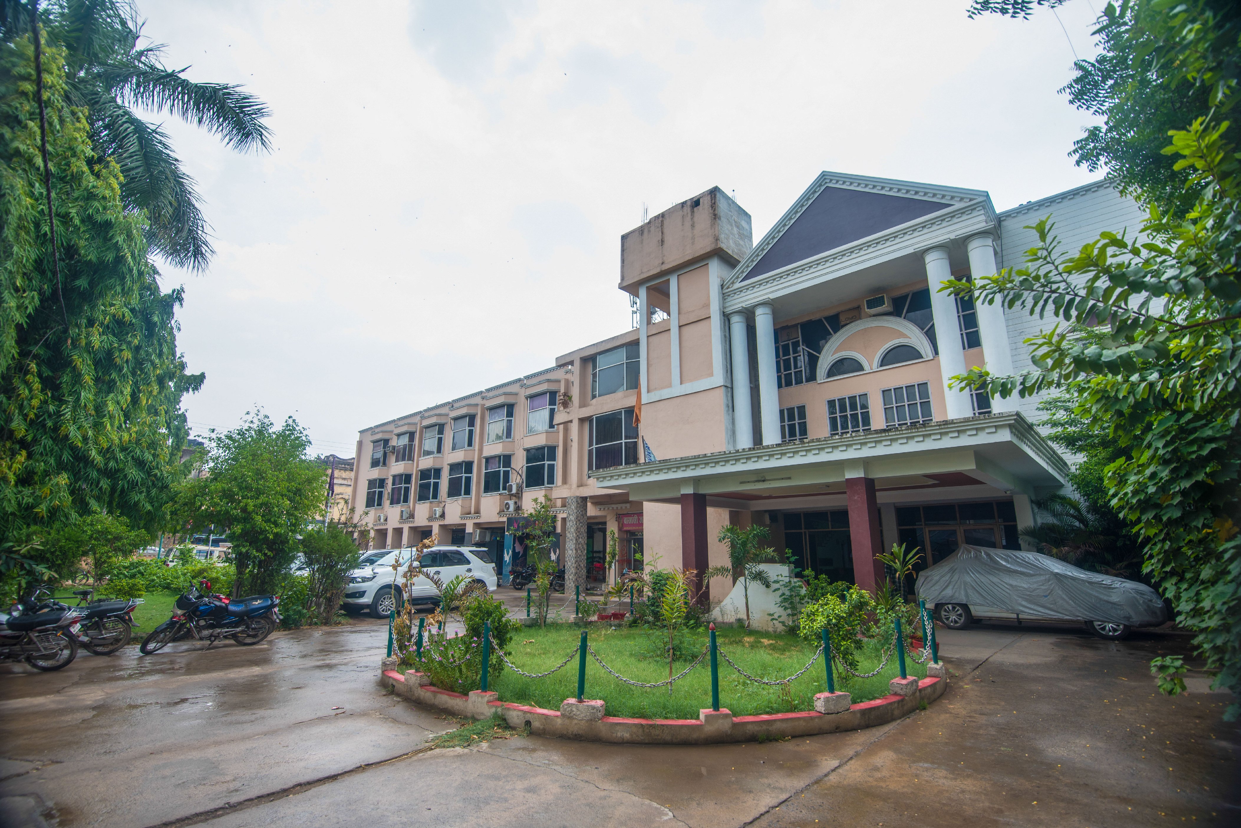 Hotel Rewa Rajvillas