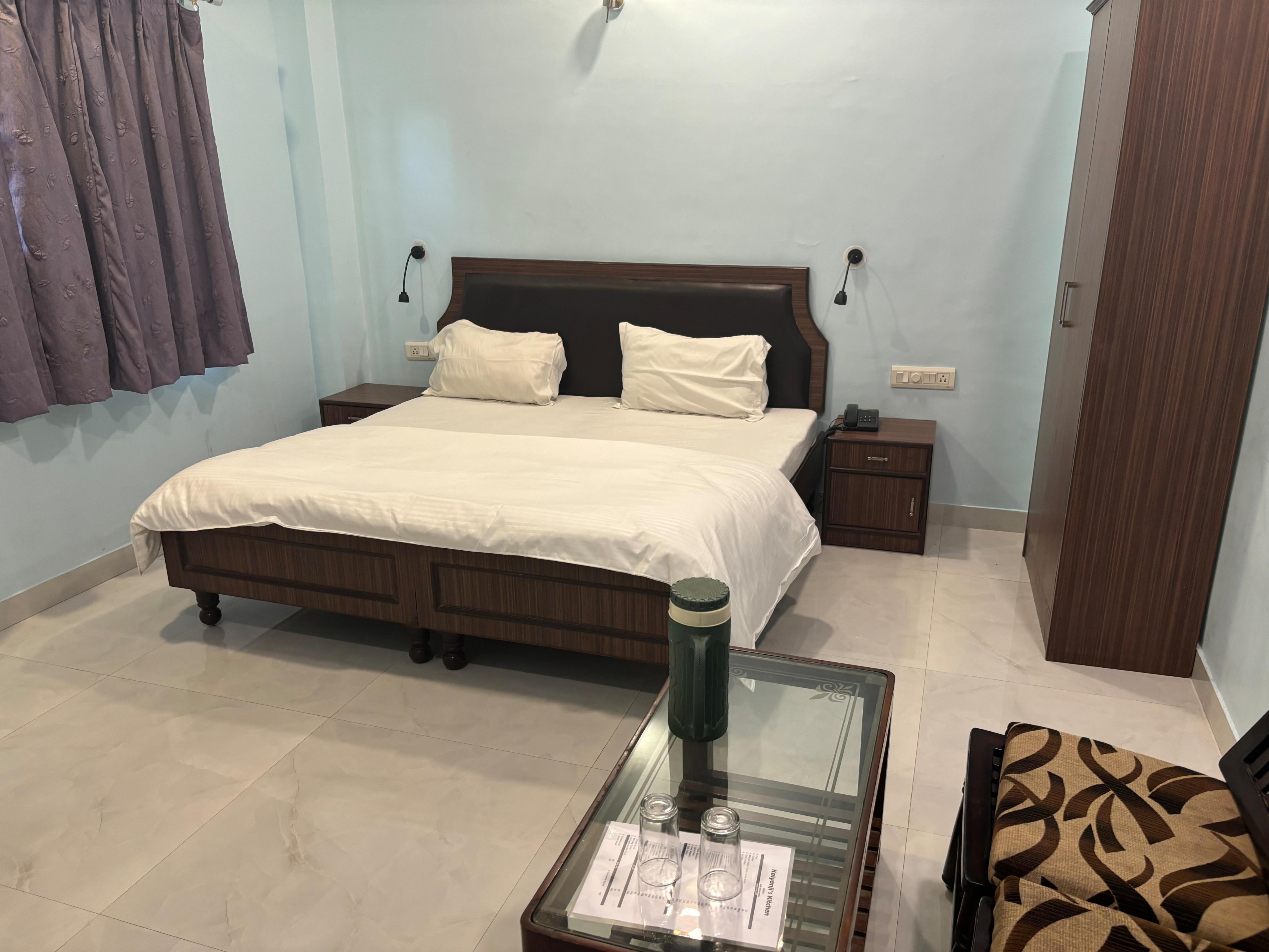 Shri Kalyan Residency Room Type - Dlx Room AC